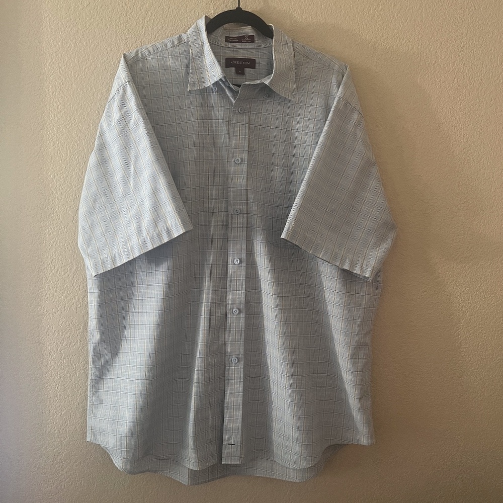 2 Nordstrom Short-Sleeve Men's Shirts